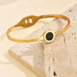 The Estee Bangle