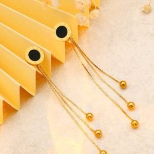 The Erin Earrings in Black